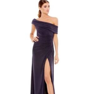 Mac Duggal Dress silk one shoulder black color